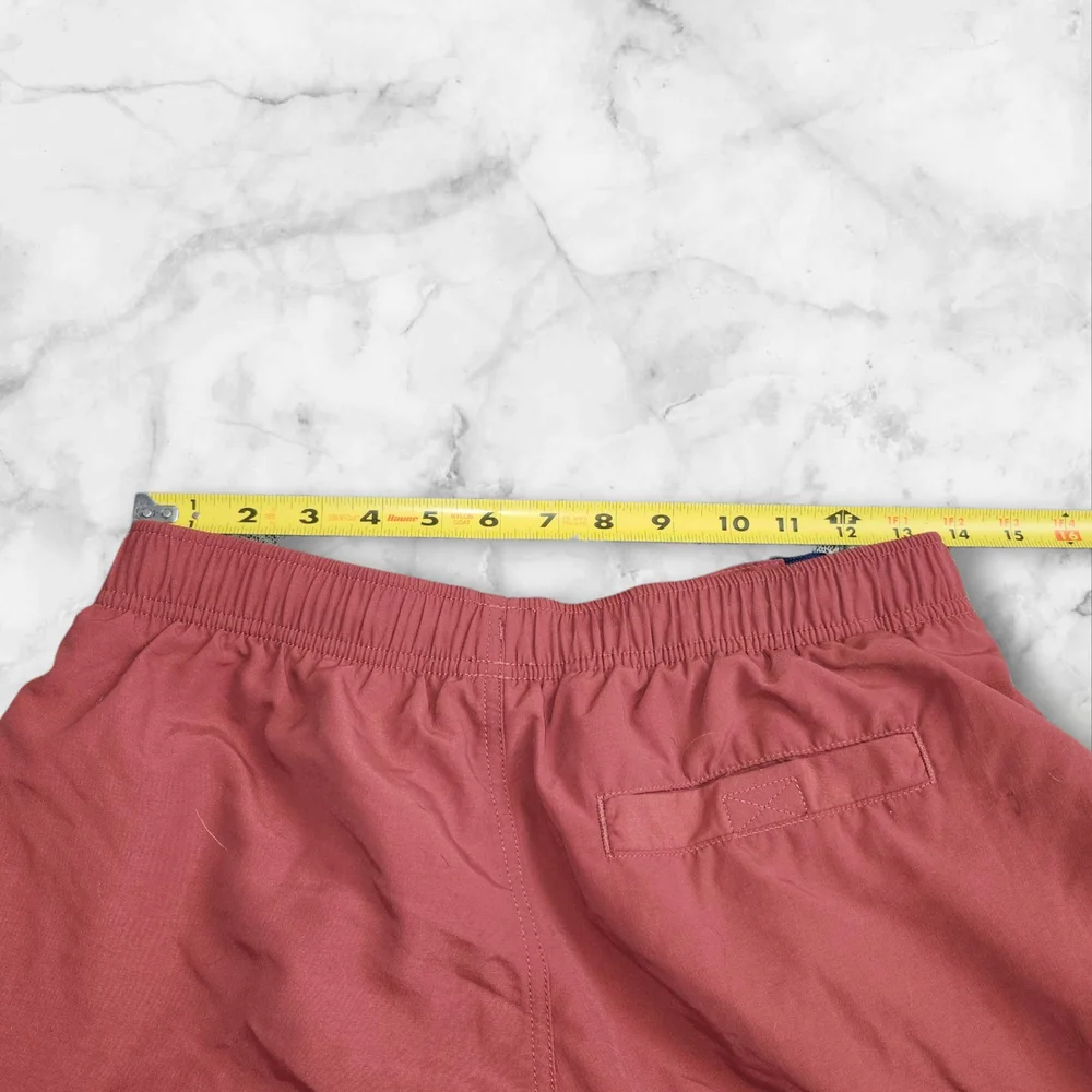 L.L. Bean Men's Coral Cargo Shorts - Picture 7 of 7